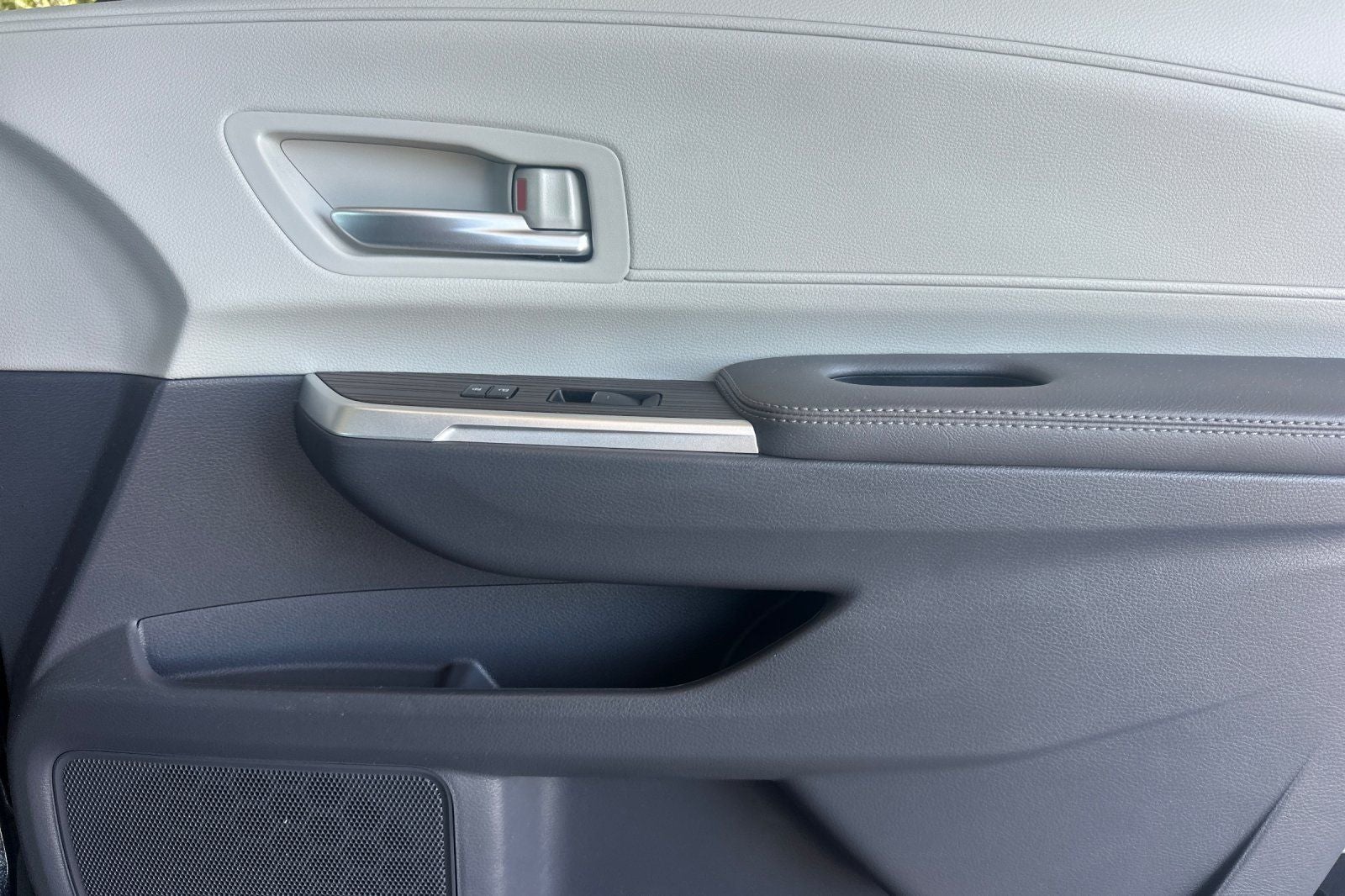 2023 Toyota Sienna XLE 7 Passenger