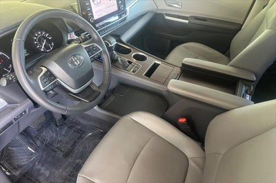 2023 Toyota Sienna XLE 7 Passenger