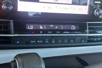 2023 Toyota Sienna XLE 7 Passenger