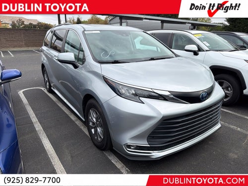 2024 Toyota Sienna XLE 8 Passenger
