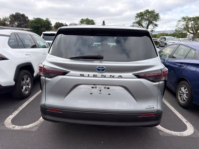 2024 Toyota Sienna XLE 8 Passenger