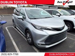 2024 Toyota Sienna XLE 8 Passenger