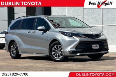 2024 Toyota Sienna XLE 8 Passenger