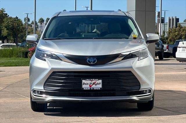 2024 Toyota Sienna XLE 8 Passenger
