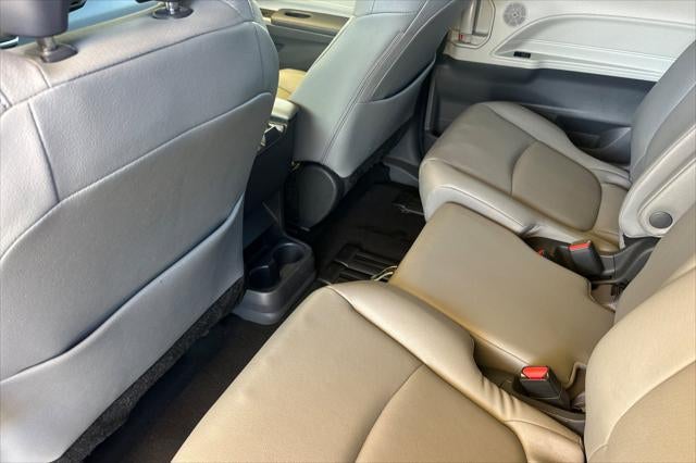 2024 Toyota Sienna XLE 8 Passenger