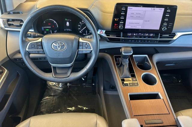 2024 Toyota Sienna XLE 8 Passenger