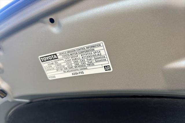 2024 Toyota Sienna XLE 8 Passenger