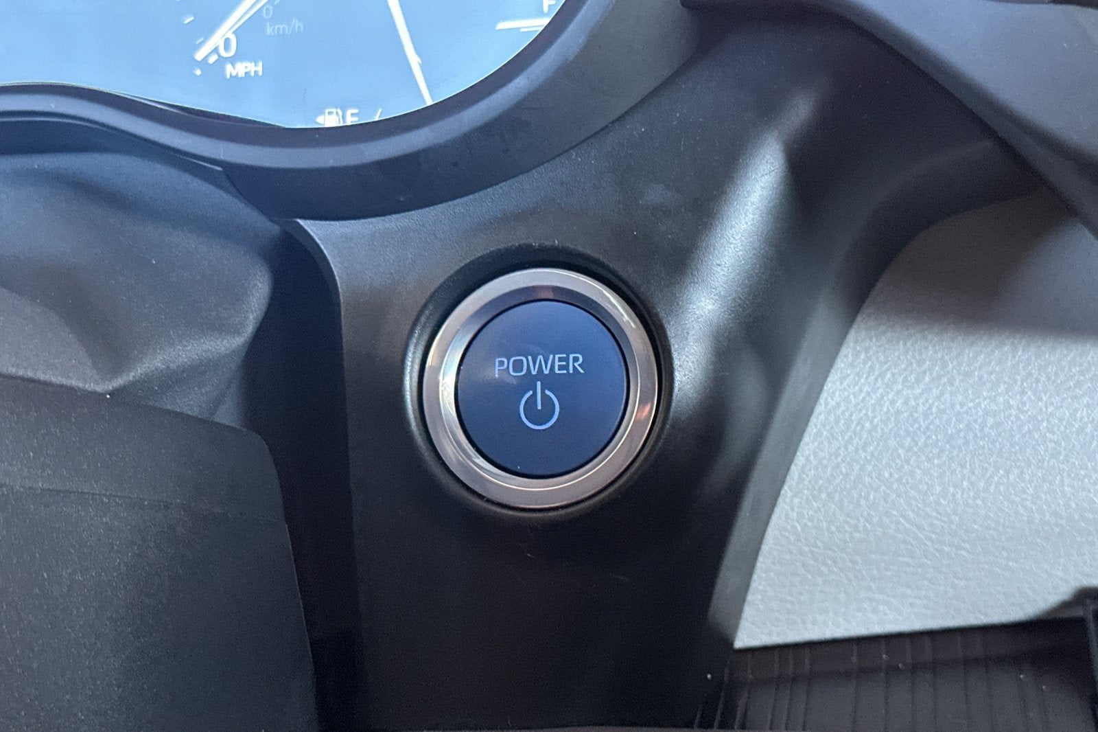 2024 Toyota Sienna XLE 8 Passenger