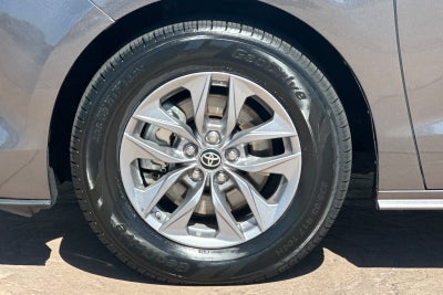 2024 Toyota Sienna XLE 8 Passenger
