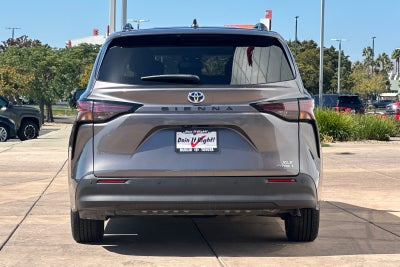 2024 Toyota Sienna XLE 8 Passenger