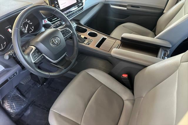 2024 Toyota Sienna XLE 8 Passenger