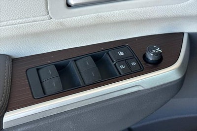 2024 Toyota Sienna XLE 8 Passenger