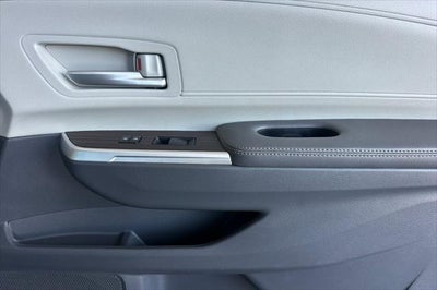 2024 Toyota Sienna XLE 8 Passenger