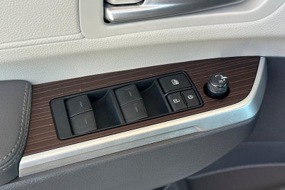 2024 Toyota Sienna XLE 8 Passenger