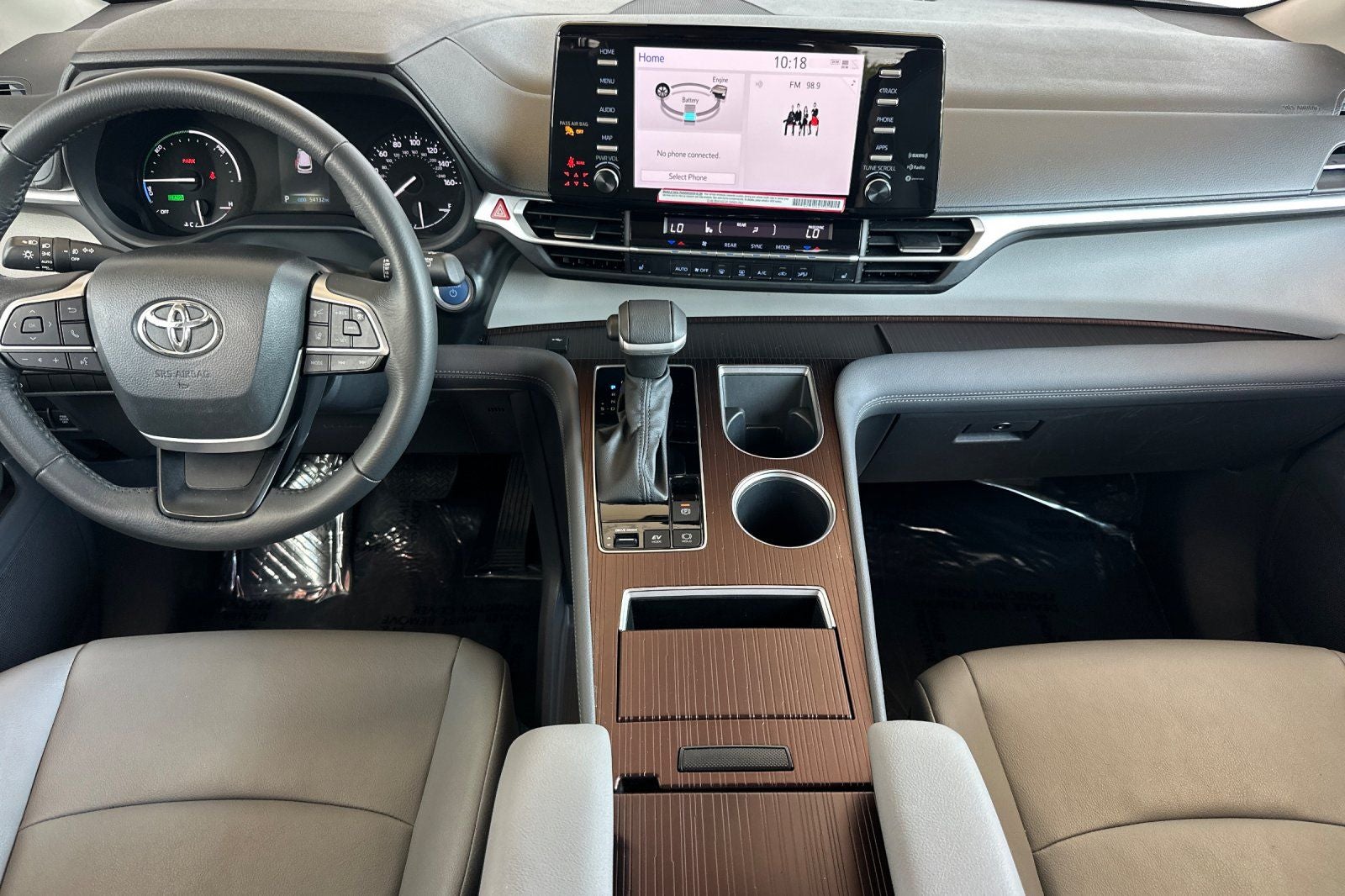 2024 Toyota Sienna XLE 8 Passenger
