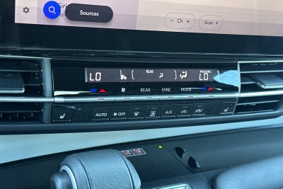 2025 Toyota Sienna XLE 8 Passenger
