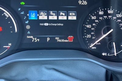 2025 Toyota Sienna XLE 8 Passenger