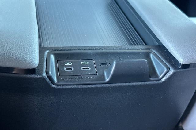 2025 Toyota Sienna XLE 8 Passenger