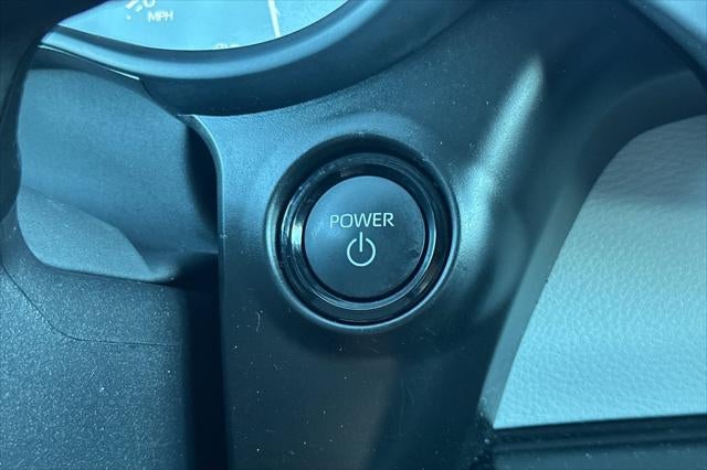 2025 Toyota Sienna XLE 8 Passenger