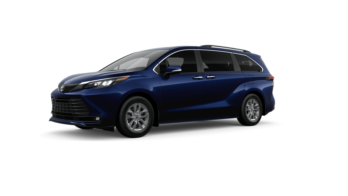 2026 Toyota Sienna XLE 8 Passenger