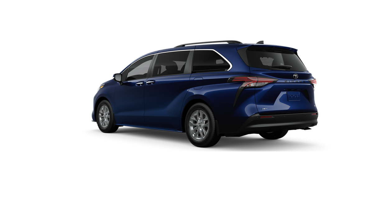 2026 Toyota Sienna XLE 8 Passenger