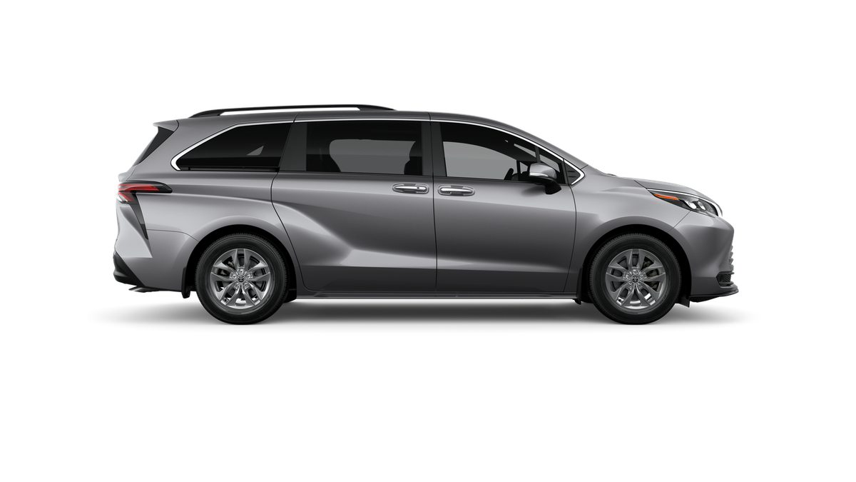 2026 Toyota Sienna XLE 7 Passenger