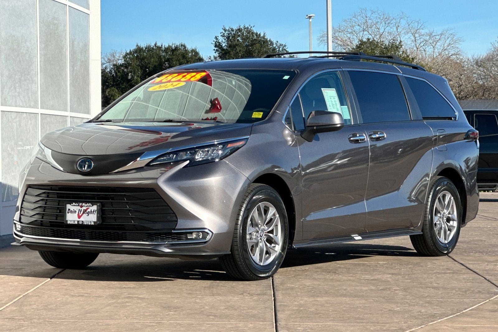 2024 Toyota Sienna XLE 7 Passenger
