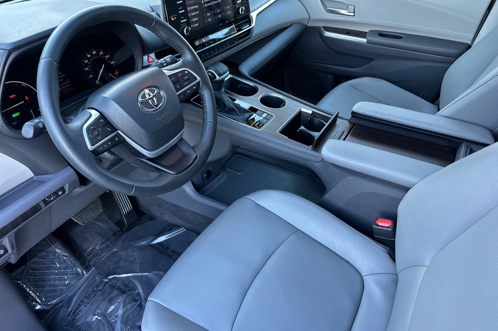 2024 Toyota Sienna XLE 7 Passenger