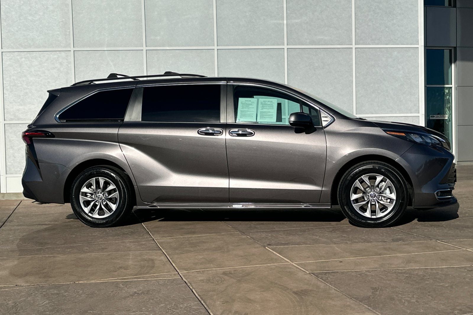 2024 Toyota Sienna XLE 7 Passenger