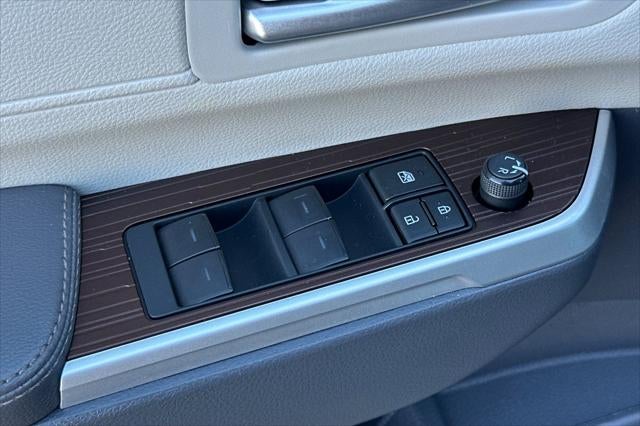 2024 Toyota Sienna XLE 7 Passenger