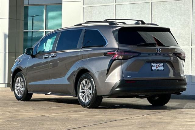 2024 Toyota Sienna XLE 7 Passenger