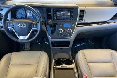 2020 Toyota Sienna XLE 8 Passenger