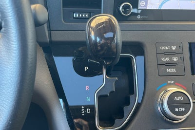 2020 Toyota Sienna XLE 8 Passenger