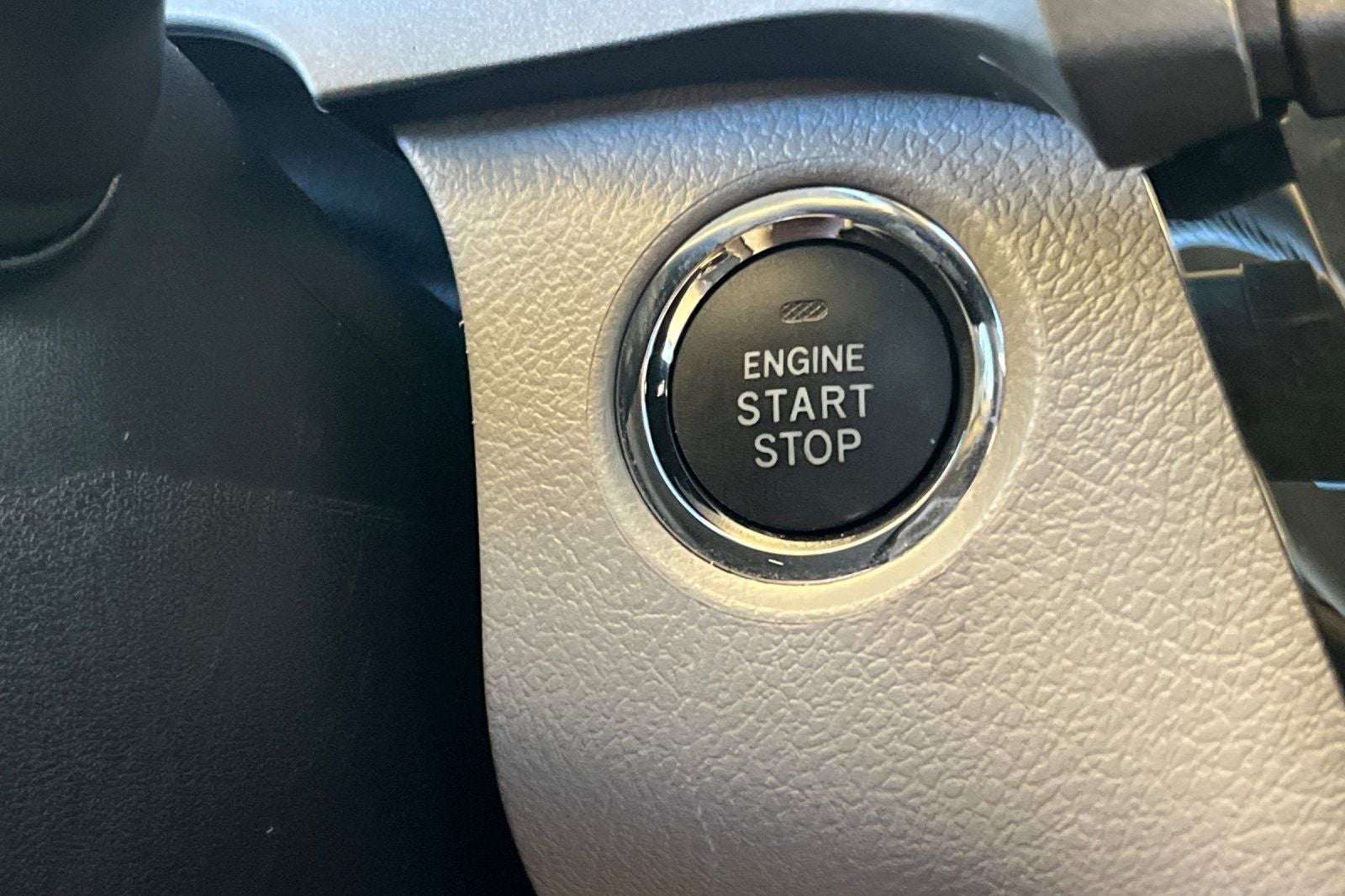 2020 Toyota Sienna XLE 8 Passenger