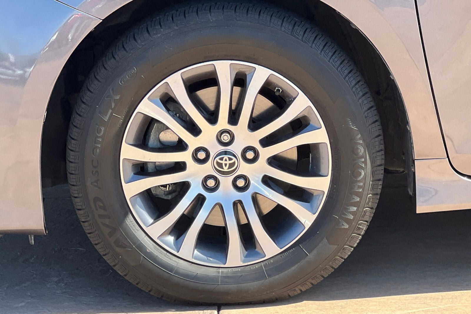 2020 Toyota Sienna XLE 8 Passenger