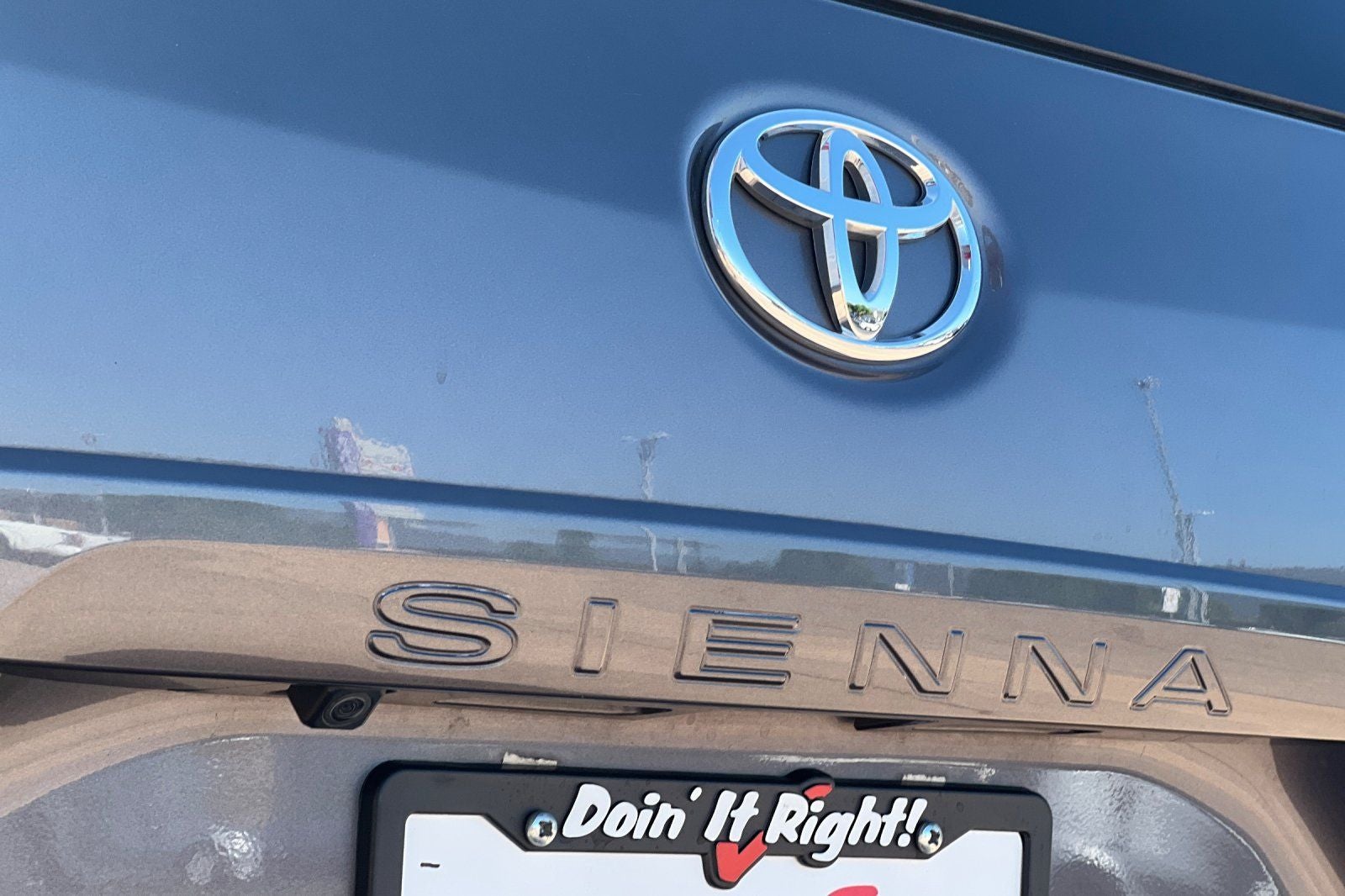 2020 Toyota Sienna XLE 8 Passenger