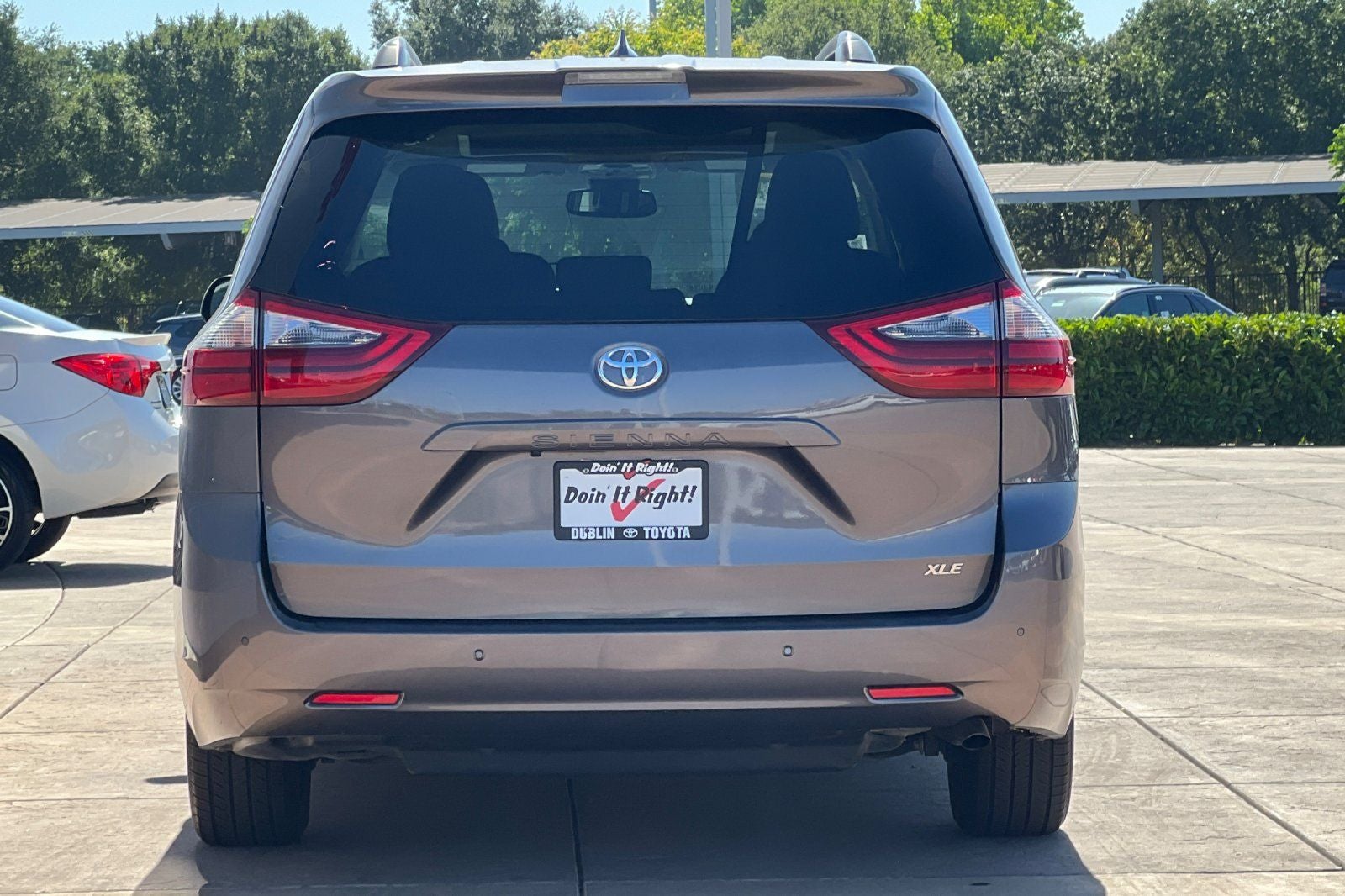 2020 Toyota Sienna XLE 8 Passenger