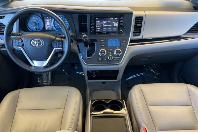 2020 Toyota Sienna XLE 8 Passenger