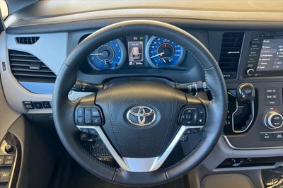 2020 Toyota Sienna XLE 8 Passenger
