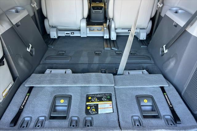 2020 Toyota Sienna XLE 8 Passenger