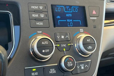 2020 Toyota Sienna XLE 8 Passenger