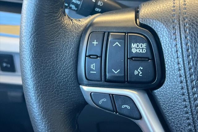 2020 Toyota Sienna XLE 8 Passenger