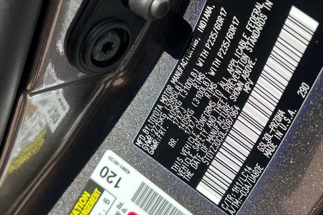 2020 Toyota Sienna XLE 8 Passenger