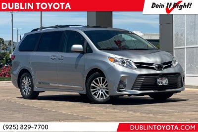 2018 Toyota Sienna XLE 8 Passenger
