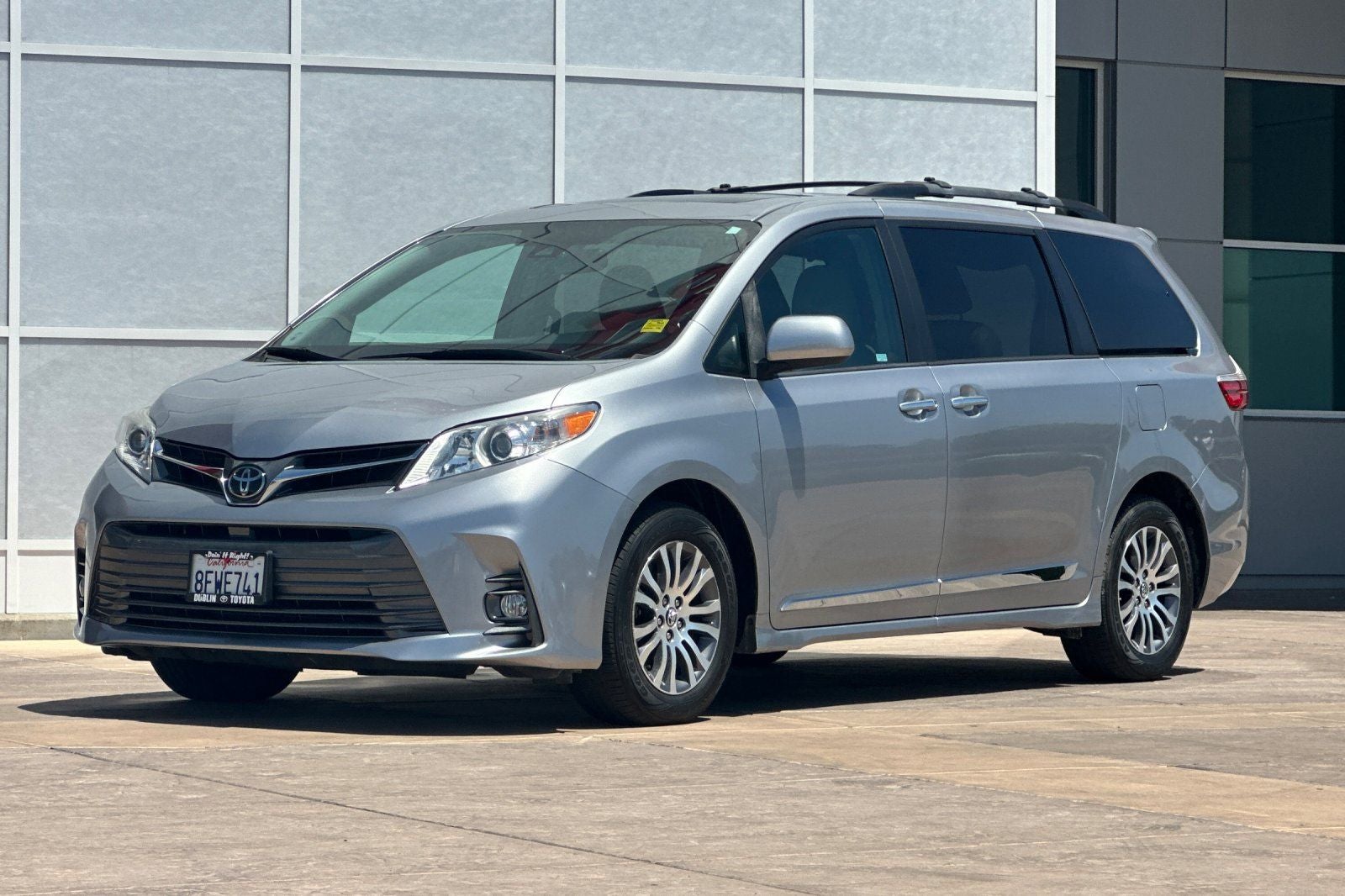 2018 Toyota Sienna XLE 8 Passenger