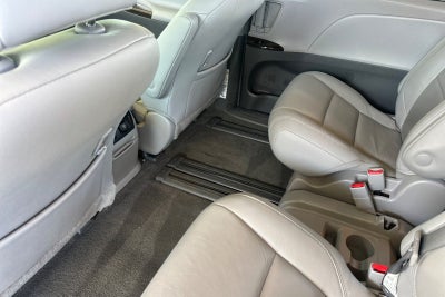 2018 Toyota Sienna XLE 8 Passenger