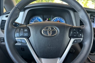 2018 Toyota Sienna XLE 8 Passenger