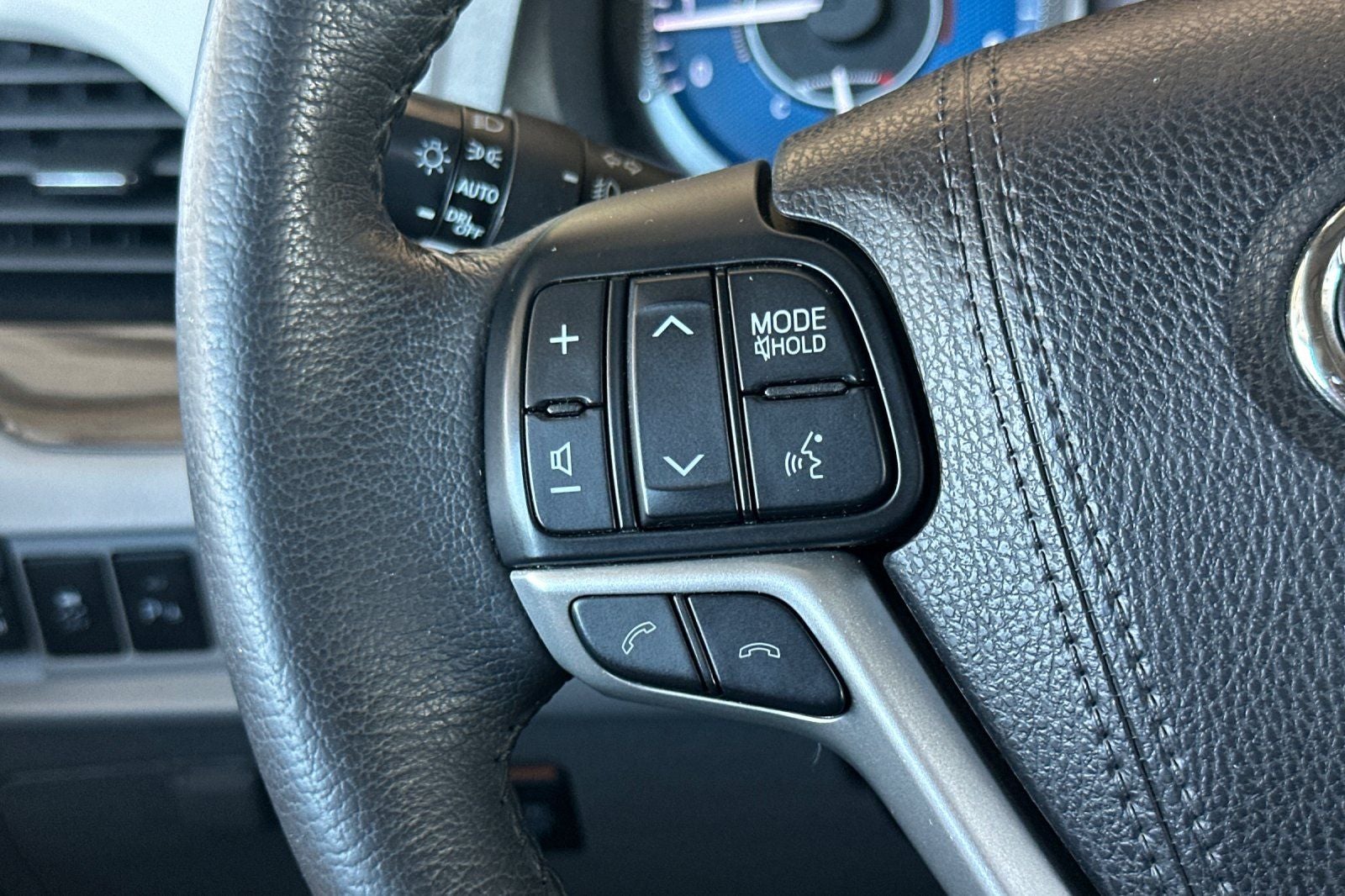 2018 Toyota Sienna XLE 8 Passenger