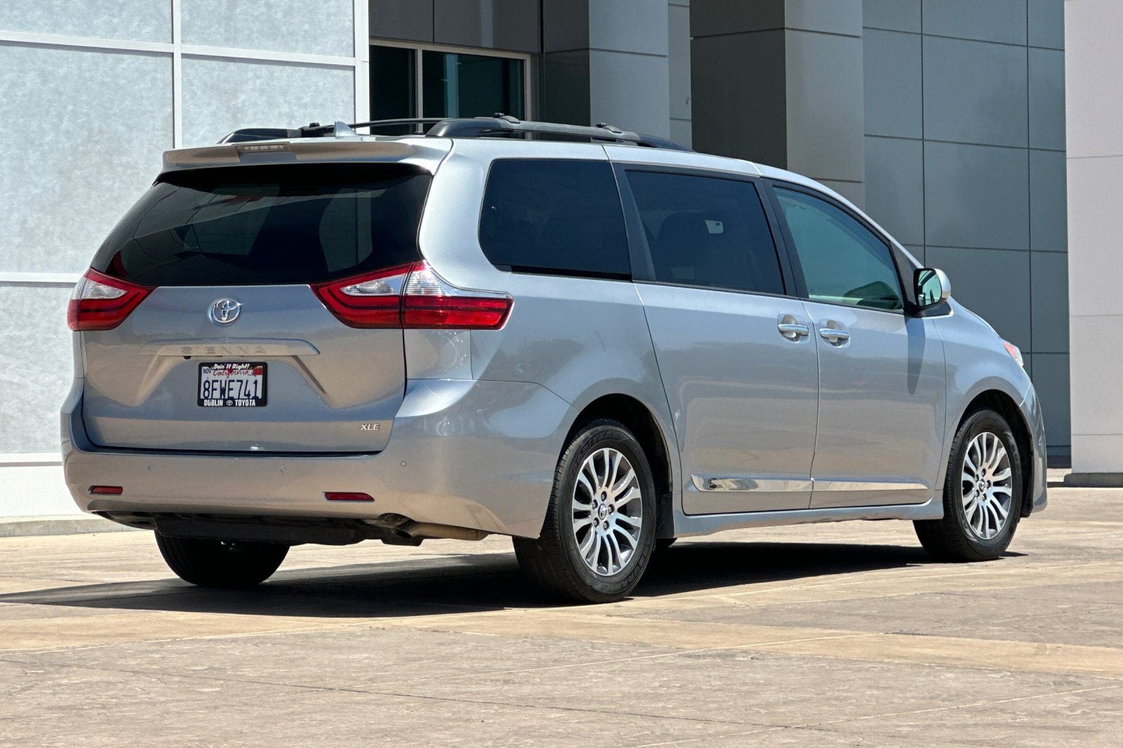 2018 Toyota Sienna XLE 8 Passenger