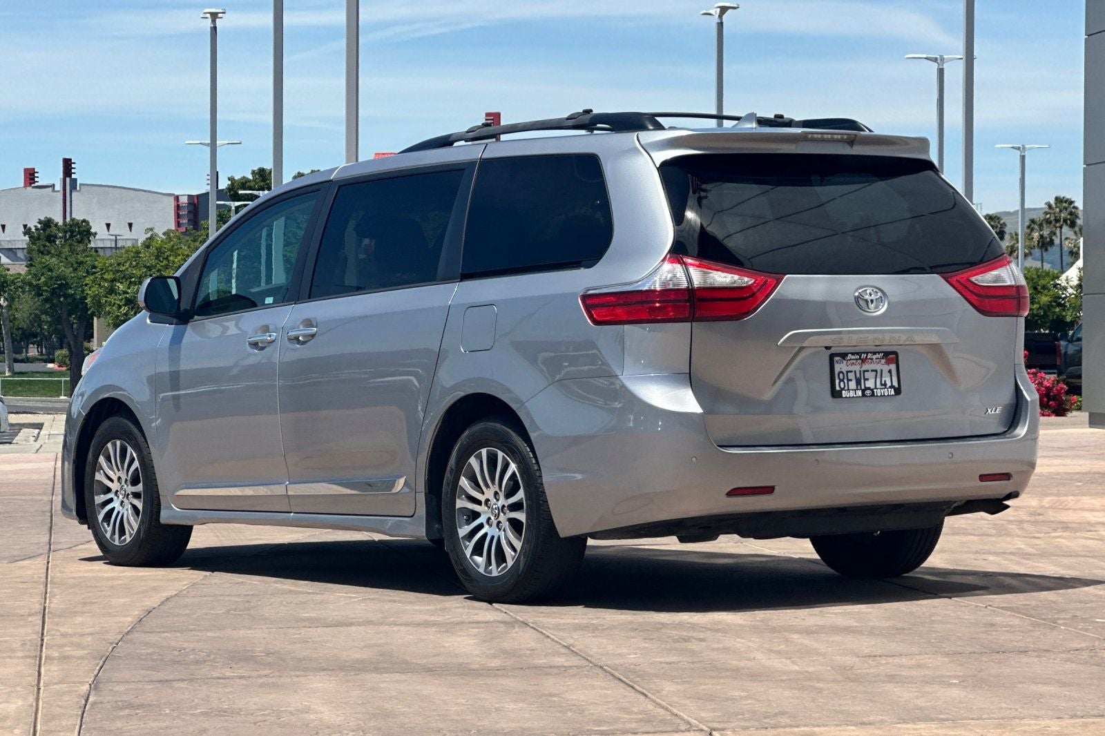 2018 Toyota Sienna XLE 8 Passenger